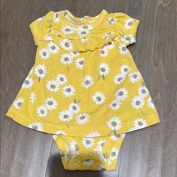 2 Carters NB Baby Dresses Yellow Floral and Pink Flamingo Baby Outfits - Picture 4 of 12